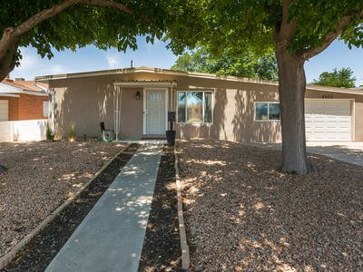 4601 Palo Duro Ave NE