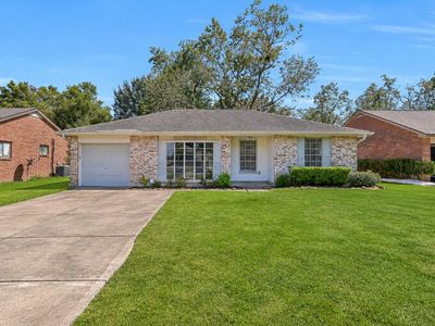 107 Stratmore Dr