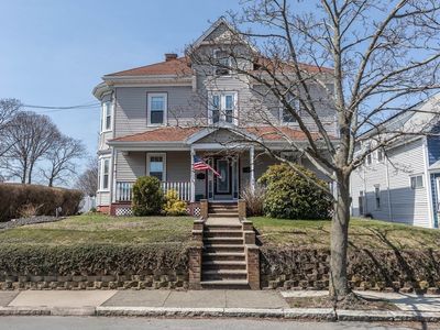 24 Fairview St