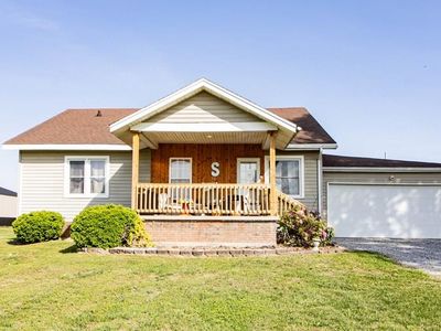 317 Country Meadows Dr