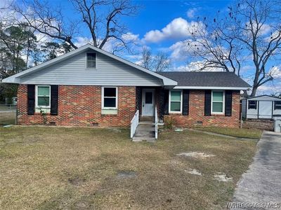 Property at 654 Claxton Ave N, Elba, AL