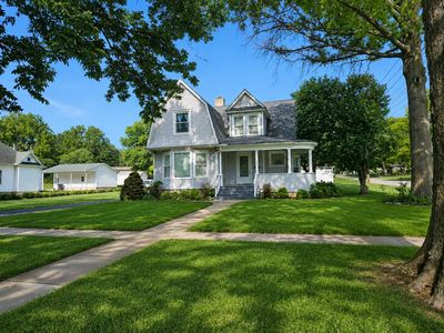 Property at 625 Wisconsin Ave, Holton, KS