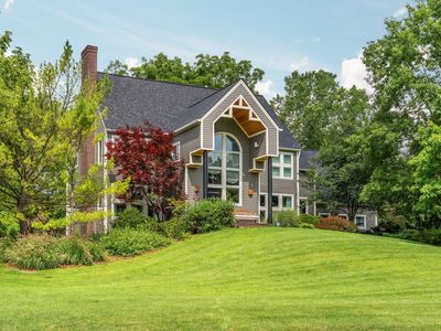 2529 Thornapple Dr