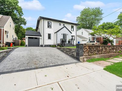 110 Maple St