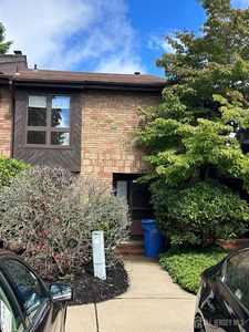 367 Willowbrook Dr