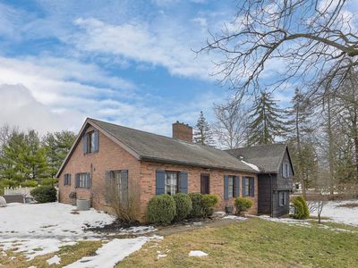 53 Fruit Hill Dr