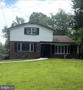 826 Pardee Ln
