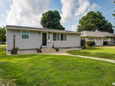 Property at 947 Hawley St, Taylorville, IL