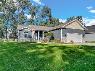 Property at 225 Trailcreek Dr, Burns Harbor, IN