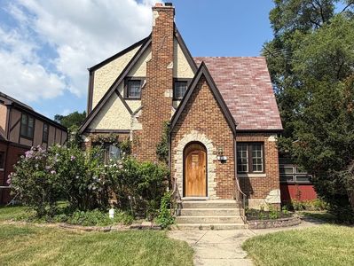 824 S Clifton Ave