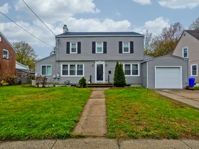 174 Abbott St