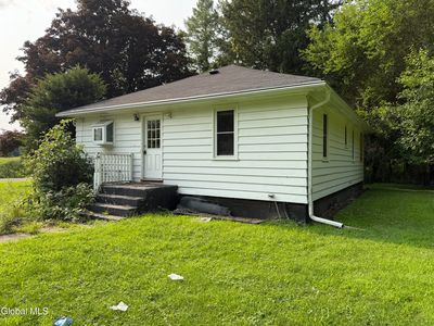 1822 S Old Post Road