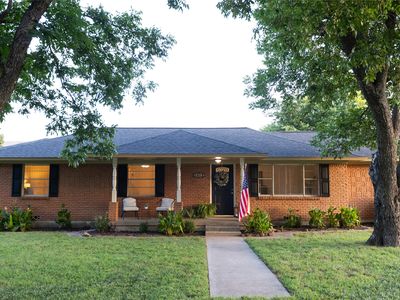 2814 Silvermeadow Ln