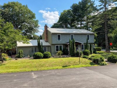 100 Brookfield Dr