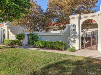 5506 Paseo Del Lago W APT A