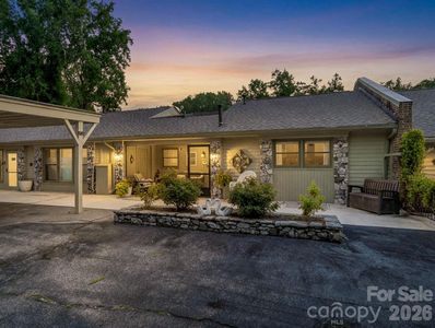 251 Carolina Dr APT 10A