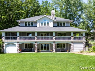 8170 Freska Lake Dr NE