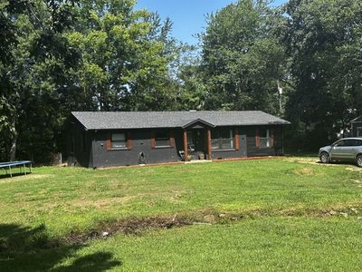 205 Locust Dr