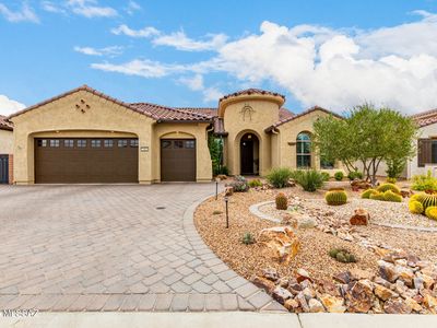 2464 E Canyon Crossing Dr