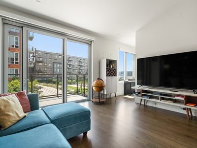 65 Lewis St APT 216