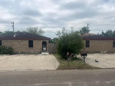 901-903 W 24th St