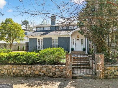 217 Westminster Dr NE