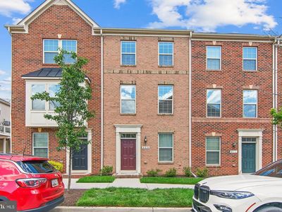 909 S Macon St