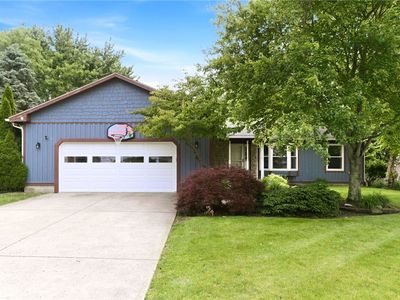 104 W Ellis Dr