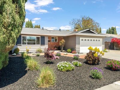 861 W Latimer Ave