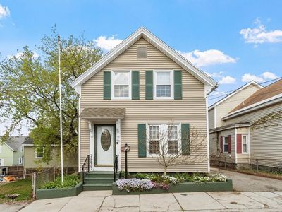65 Woodcock St