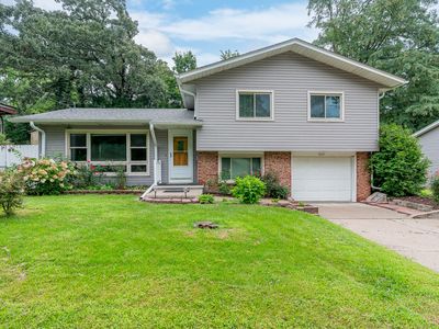 Property at 803 16th St, Bettendorf, IA