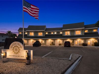 15401 Fortuna Bay Dr Unit 105