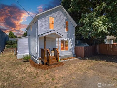 1108 W 14th Street W