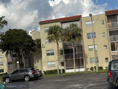 1820 N Lauderdale Ave UNIT 3115