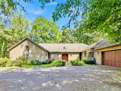 10040 Firethorn Dr