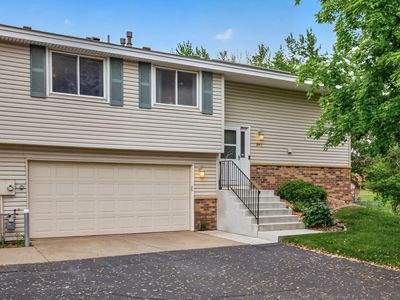 841 Evergreen Cir