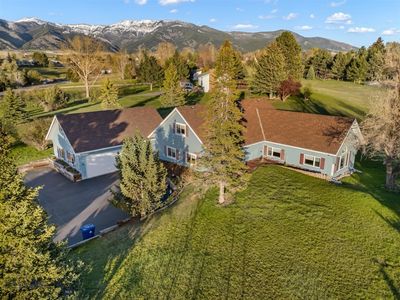 4925 Itana Cir