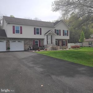 3 Stoddard Dr