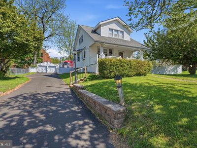 49 Maple Ave