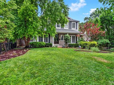 407 E Argonne Dr