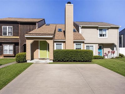 4472 Silverleaf Dr