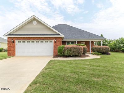 102 Ainsley Way
