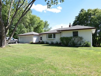13702 Shirley Dr
