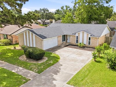16507 Cairngorm Dr