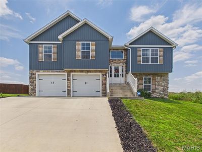 193 Majestic Dr