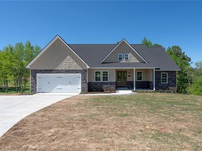 Property at 711 Hidden Falls Dr, West Union, SC