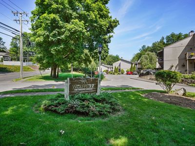 100 Wolfpit Avenue APT 19