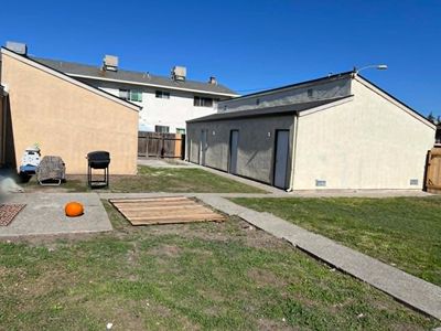 8609-8603 Acapulco Way