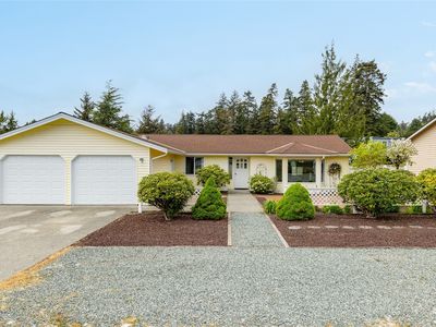 90 Chinook Place