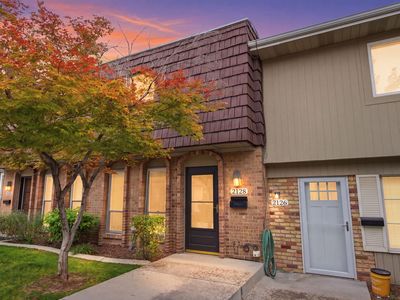 2128 E Georgetown Sq #2128